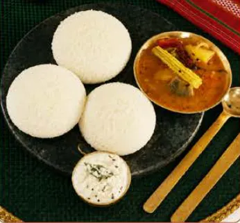 Idly With Sambar & Chutny
