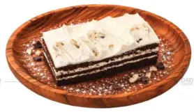 Pistachio Slice Cake