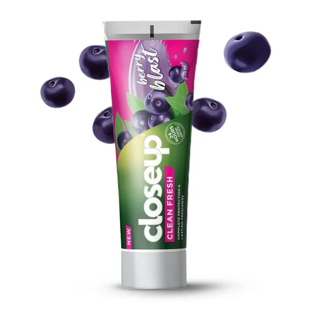 Close Up Toothpaste Clean Fresh Berry Blast