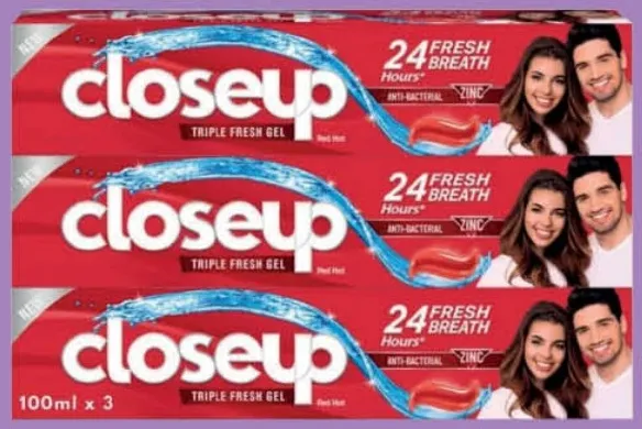 Closeup معجون أسنان مشكل