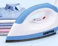Geepas مكواة جافة