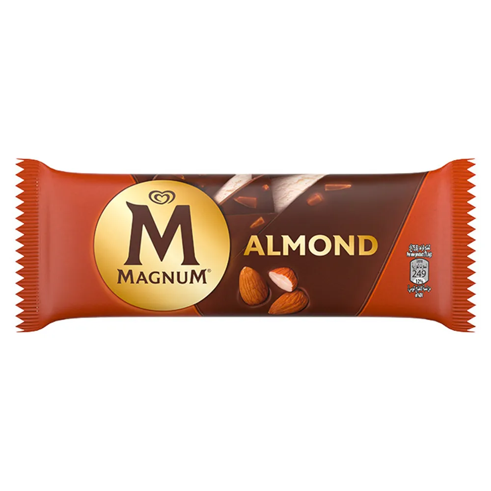 Magnum آيس كريم باللوز