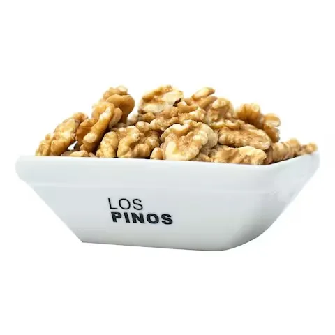 Los Pinos جوز عادي كبير