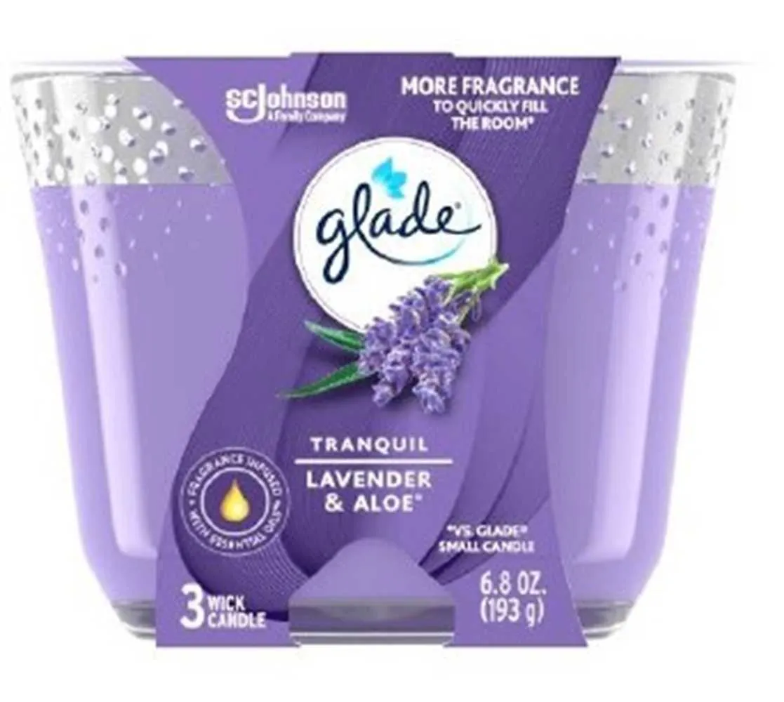 Glade شمعة باللافندر والصبار