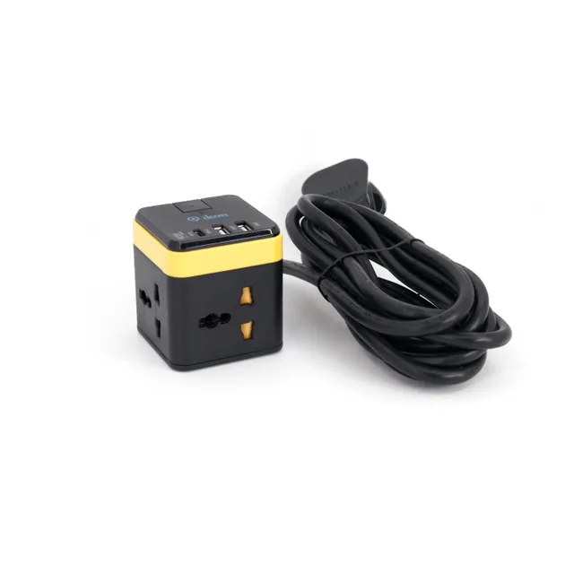 Ikon 3 Way Universal Socket with 2 USB-A and 1 USB-C Ports, 3 Mtr