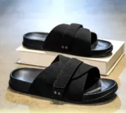 Mens Slipper
