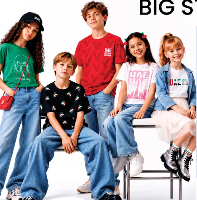 TIDY BOY / Rhymes Graphic Print T-Shirt Assorted