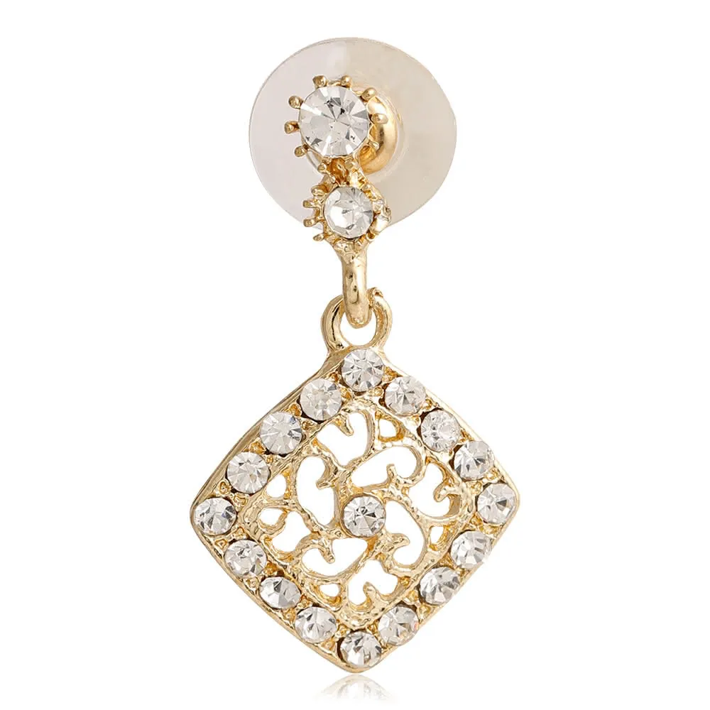 Scarlet Bijoux بيجوس أقراط مطلية بالذهب