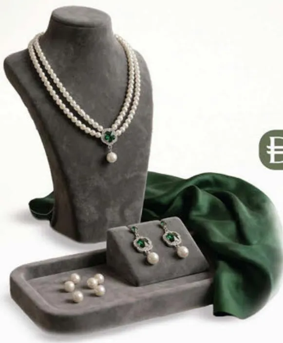 Ladies Necklace Set